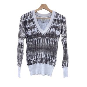 Billabong women's medium v neck cream and black sweater